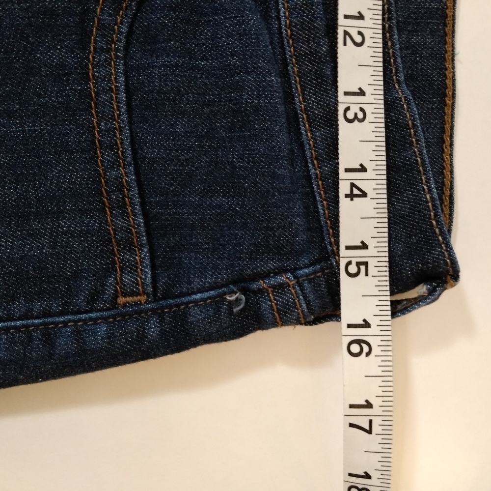 Levi's dark denim 515 shorts size 6 - Picture 7 of 7